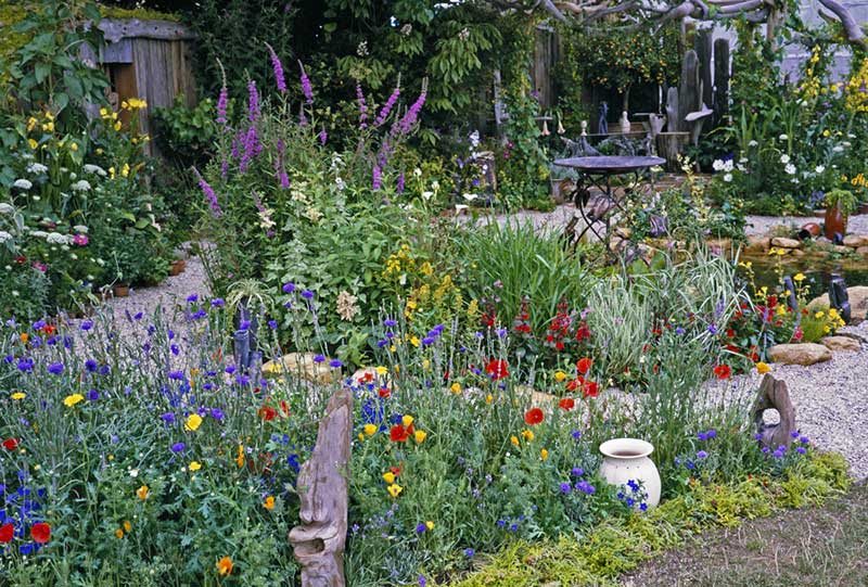 How To Design A Stunning Old Fashioned Cottage Garden Garden