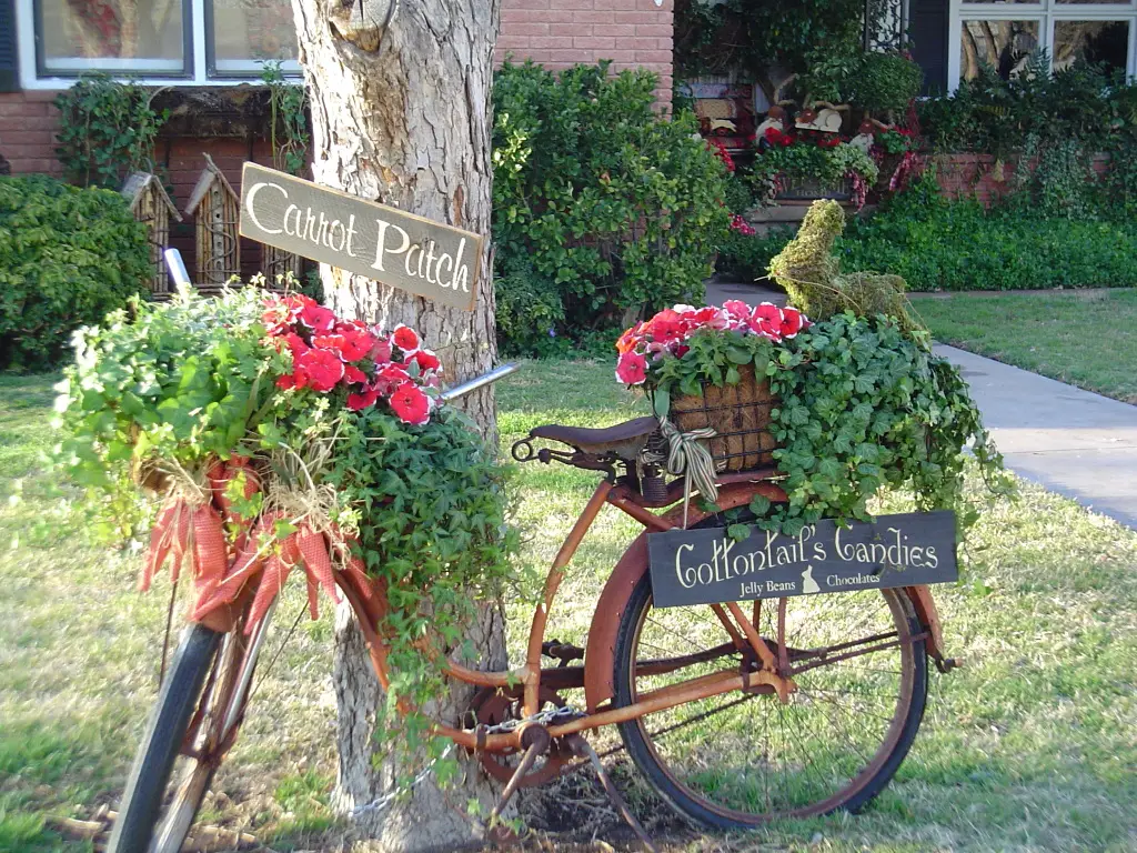 old-bicycle-garden-decor-briarpatchprims-weblog1024-x-768-473-kb-jpeg-x