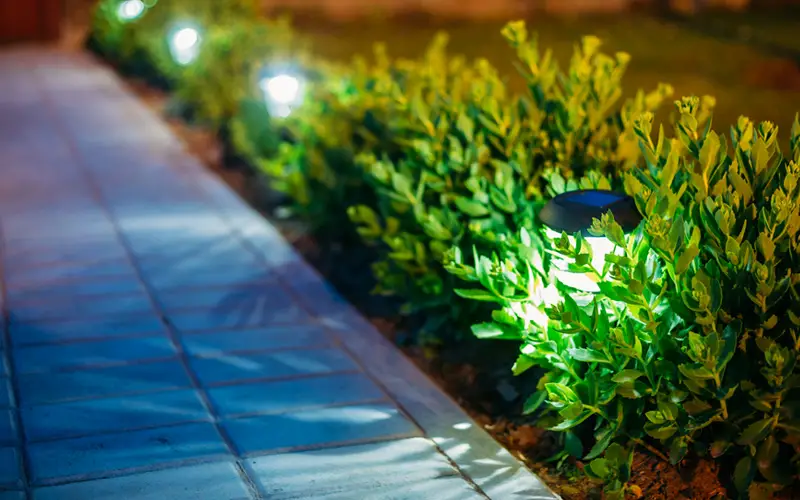 outdoor-path-lighting-09sm